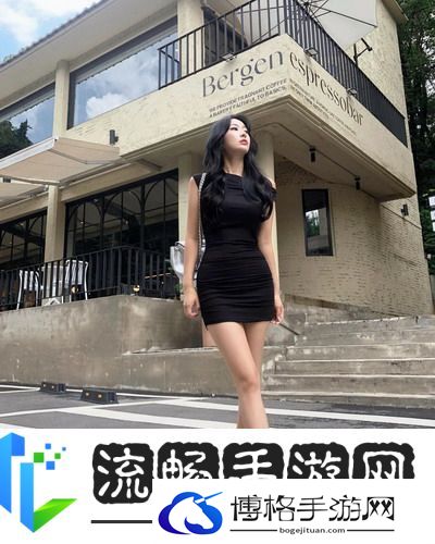 《**女警2》完整版，火热上映，网友：剧情跌宕起伏，令人惊叹！  